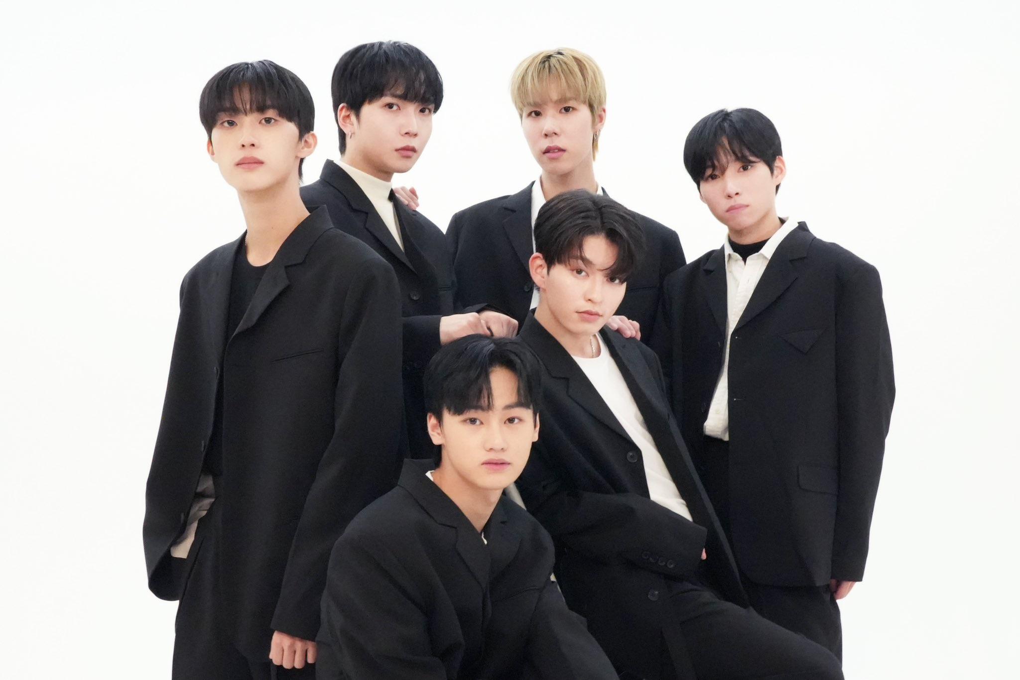 3way-official-profile-photos-group-individual-v0-nf61v2dkny9c1